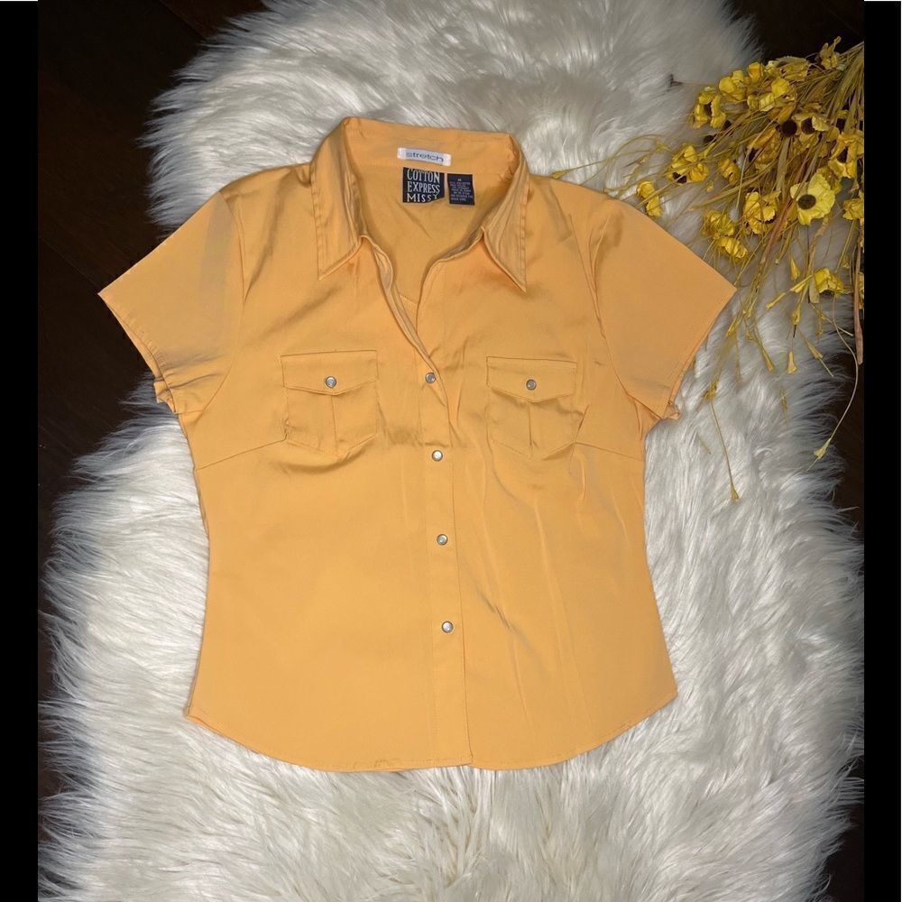 Cotton Express Missy stretch mustard pearl snap blouse sz medium
